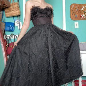 Vintage 80s does 50s Black Tulle Lace Prom Dress